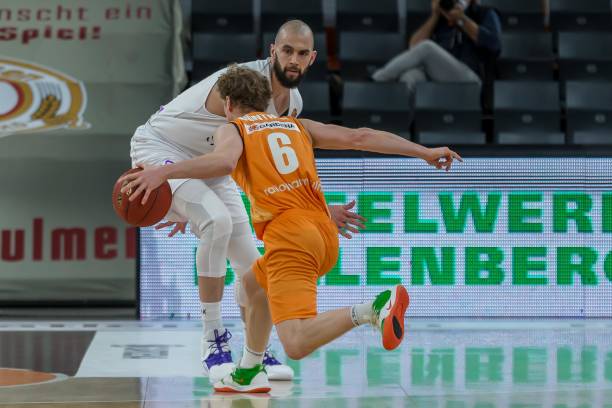 也增强了球 也增强了球