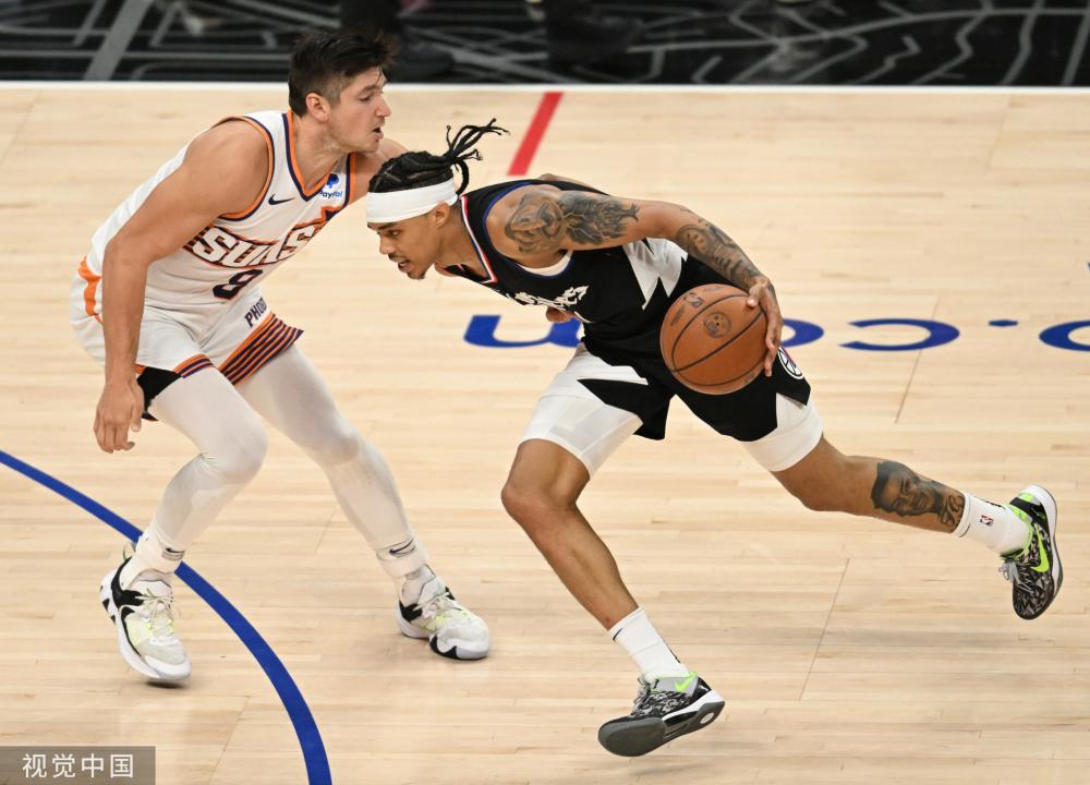 表现尤为出 表现尤为出